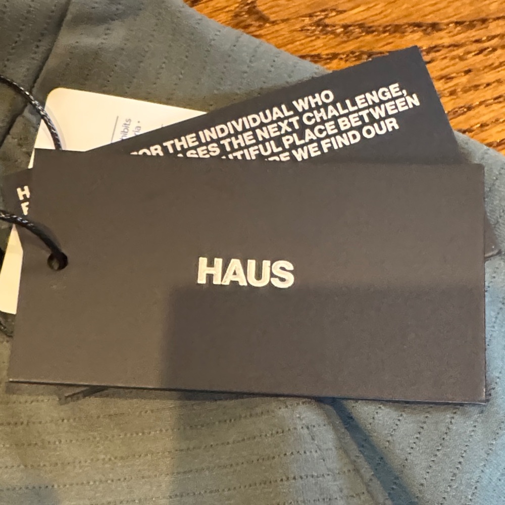 Haus Men's Long-Sleeve Crewneck Shirt in Olive - Picture 2 of 3